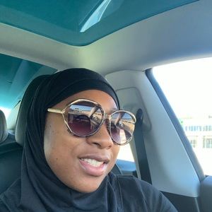 Meet your Posher, Melony